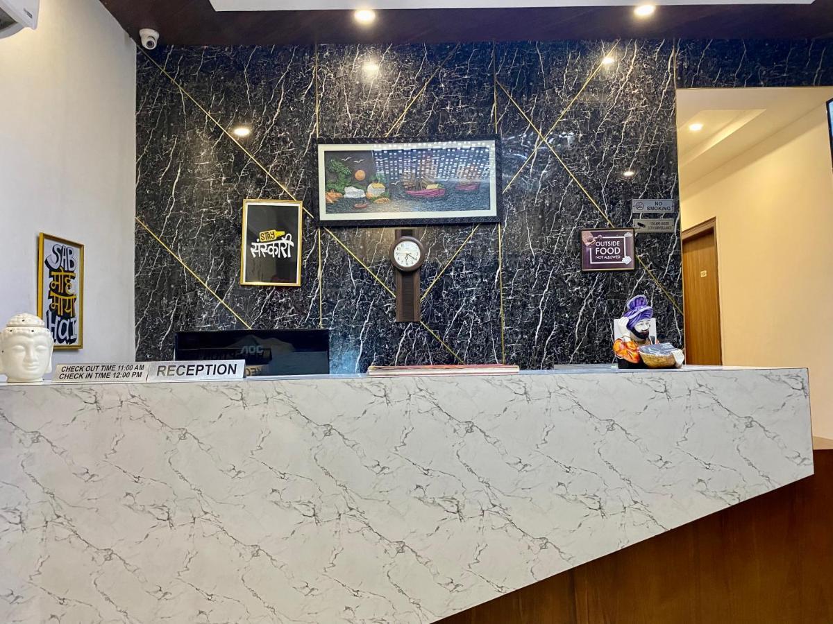 Hotel Hollywood - Family Hotel Zirakpur Екстер'єр фото